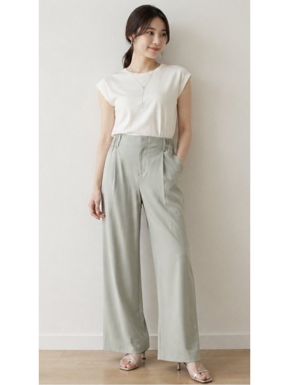 VUORI Villa Wide Leg Trouser Pants in Sweet Pea Large Minimalist Office Travel